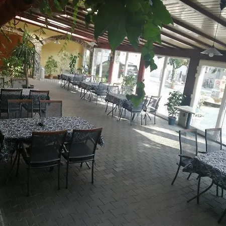 Romantik Gasthof Ludanice